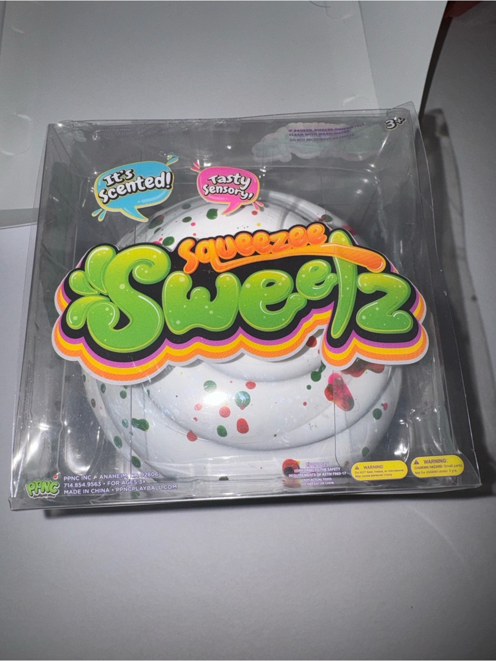 White Scented Squishy Toy -